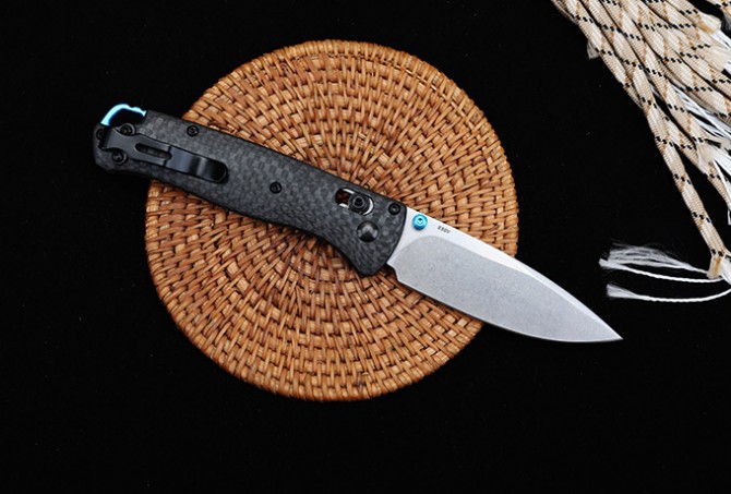 Benchmade butterfly carbon fiber 535-3 (white blade)