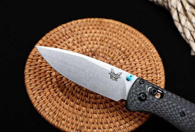 Benchmade butterfly carbon fiber 535-3 (white blade)