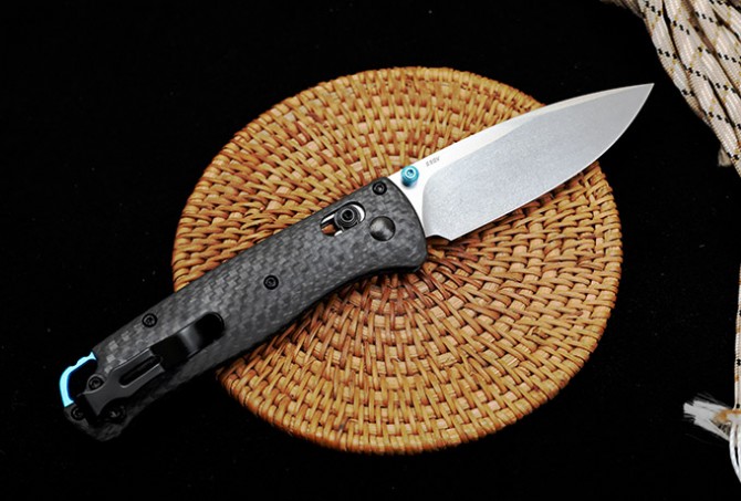 Benchmade butterfly carbon fiber 535-3 (white blade)