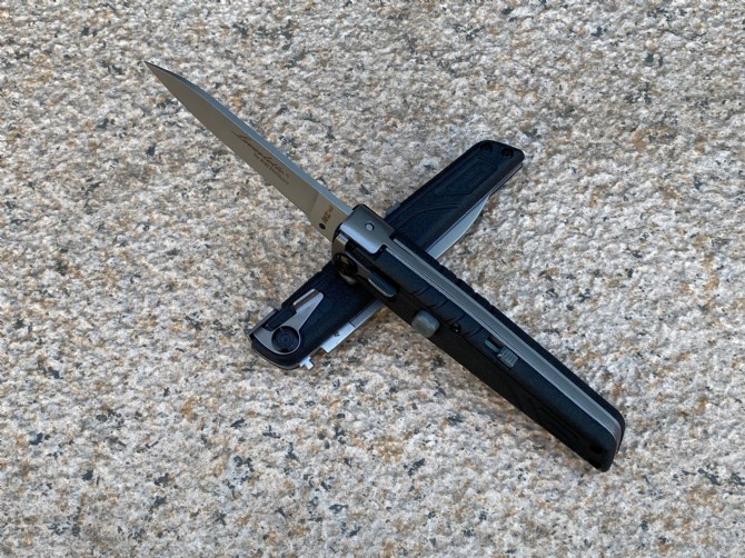 Plastic handle AKC jump knife