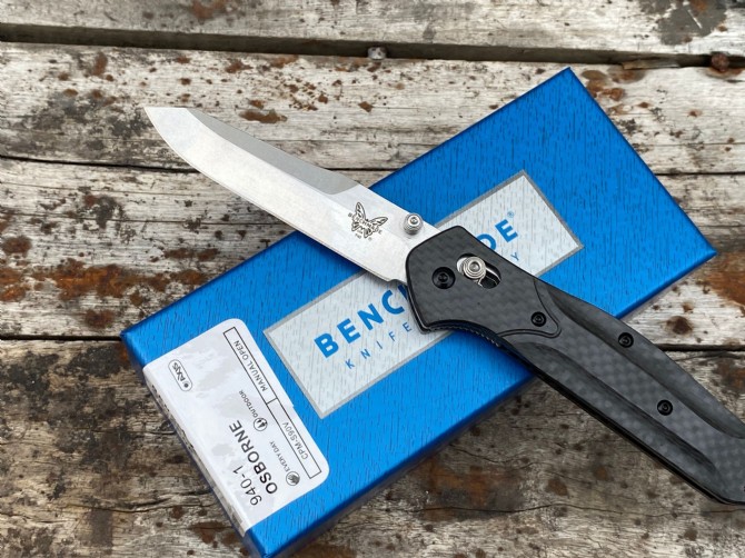 Benchmade butterfly 940-1 carbon fiber handle folding knife