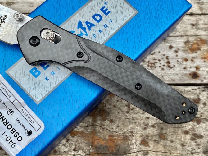 Benchmade butterfly 940-1 carbon fiber handle folding knife