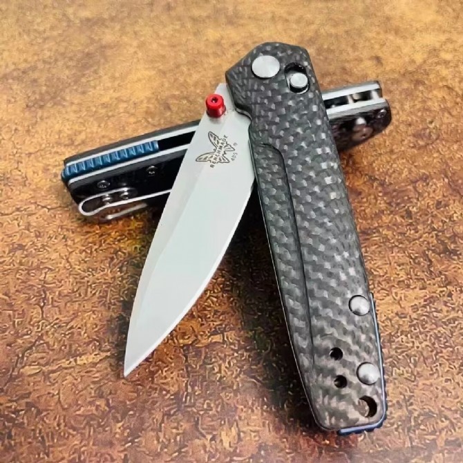 Butterfly 485 Folding Knife Carbon Fiber