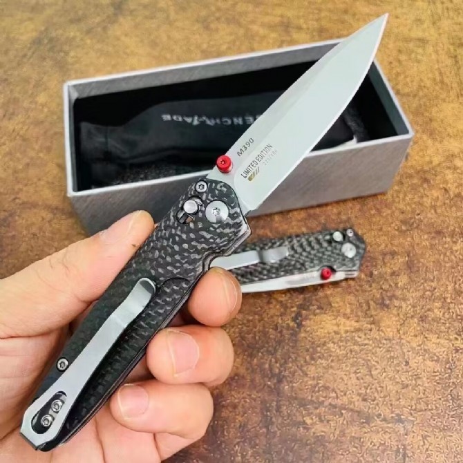 Butterfly 485 Folding Knife Carbon Fiber