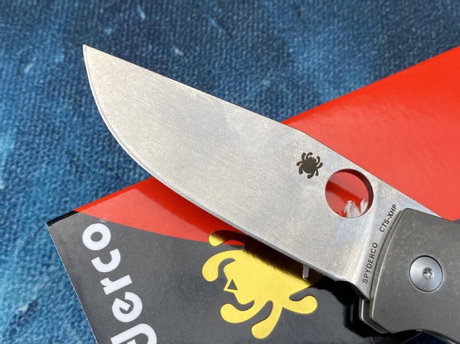 Spider C186 Titanium Folding Knife