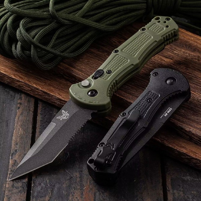 Butterfly 9071 Claymore side jump tactical knife (square head with serrations)