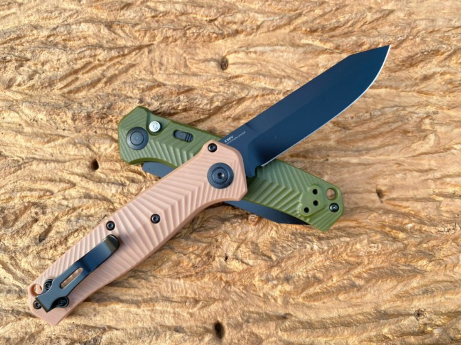 Benchmade butterfly 8551BK side jump (fiberglass handle)