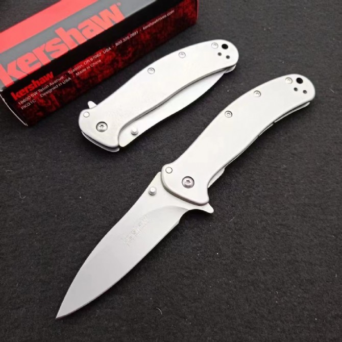 Kaxiu 1730s – Quick opening folding knife