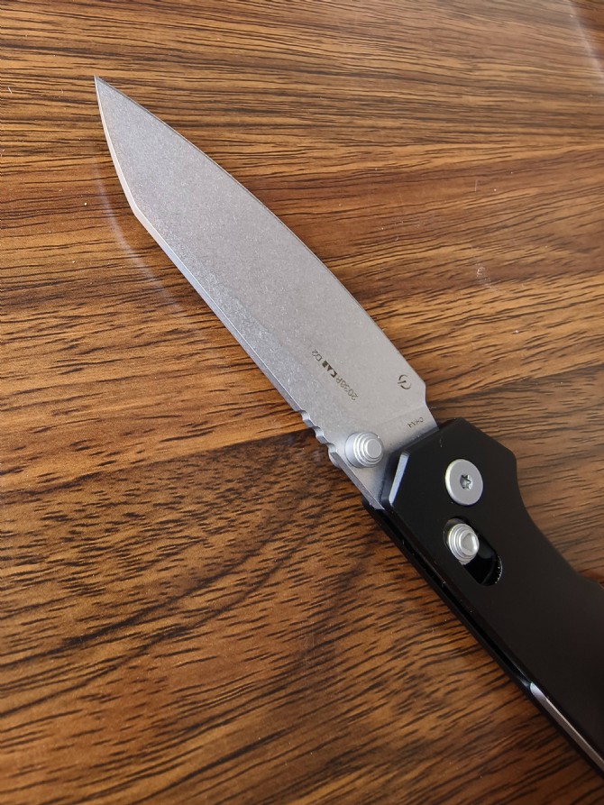 Kaxiu 2038R folding knife