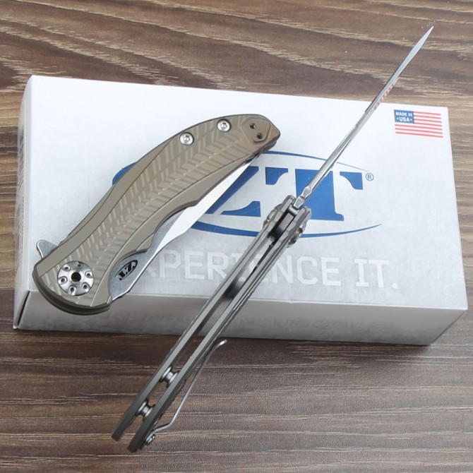 ZT0609 titanium alloy ceramic bearing folding knife