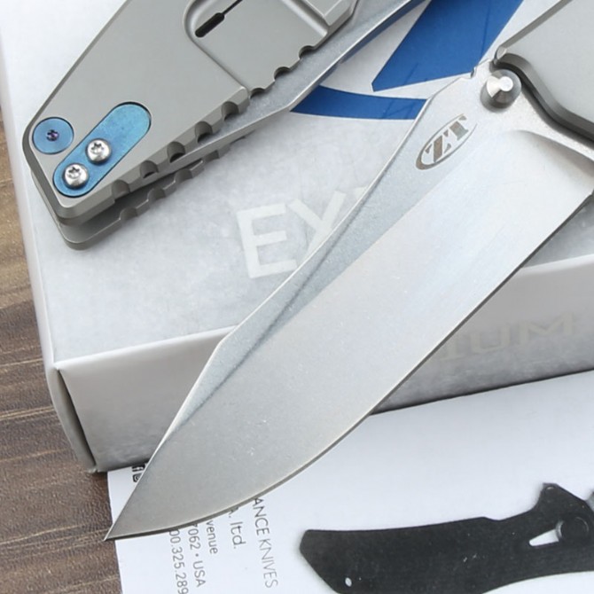 Zero error ZT 0392 titanium alloy folding knife