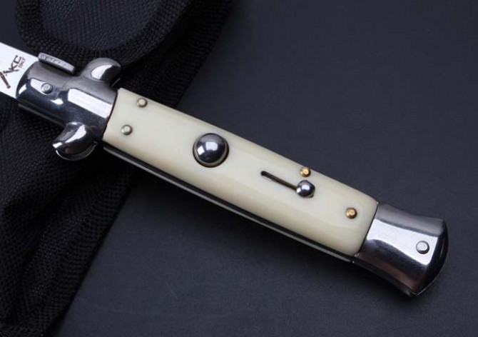 2016 new version 9-inch AKC Italian Mafia jump knife (imitation ivory white blade)