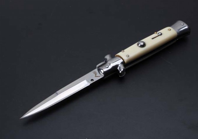 2016 new version 9-inch AKC Italian Mafia jump knife (imitation ivory white blade)