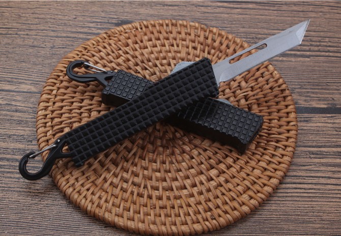 Butterfly - Mini Keychain Straight Out of Knife