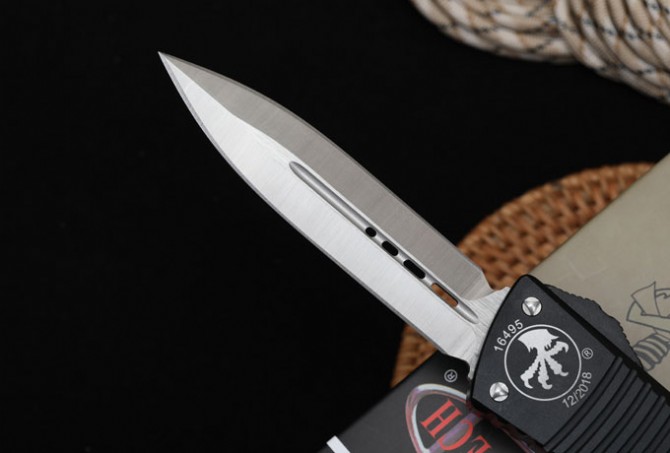 Replica Microtech Microtech Cerberus Straight Jump Knife (Black Handle Double Blade)