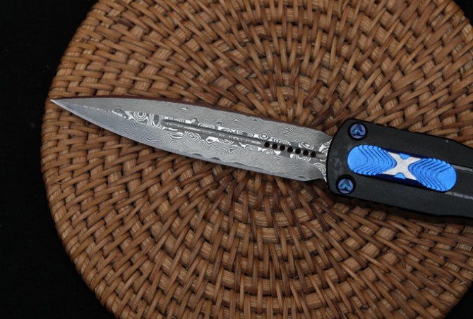 Damascus Steel - MICROTECH Micro Technology [Slaying the Dragon] Straight out