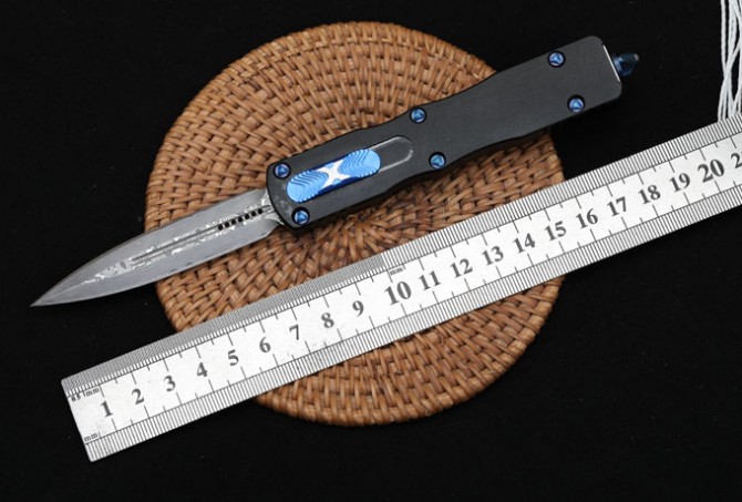 Damascus Steel - MICROTECH Micro Technology [Slaying the Dragon] Straight out