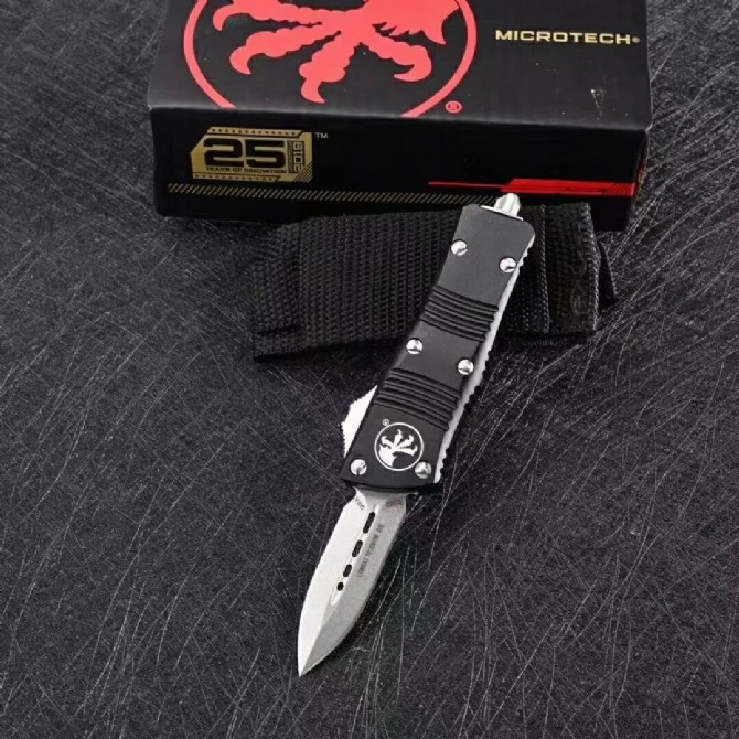 Microtech Mini Dragon Straight Jump