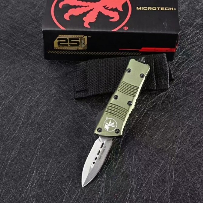 Microtech Mini Dragon Straight Jump