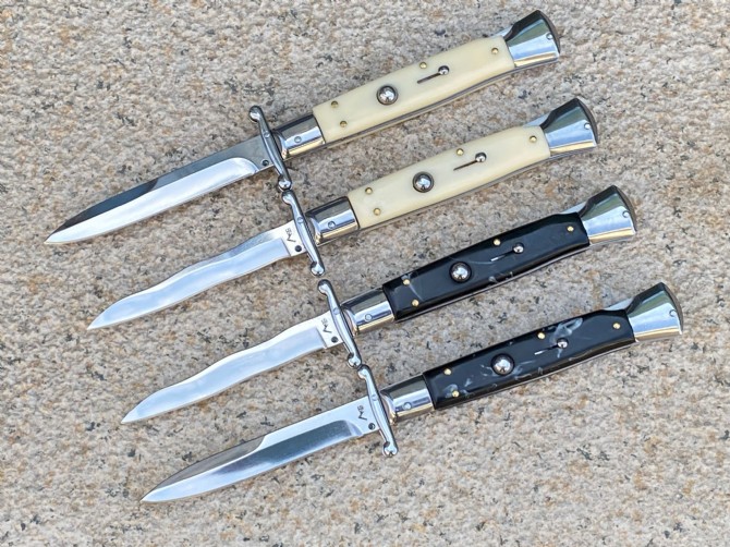 New version of 11-inch Mafia jumping knife (with tail lock)