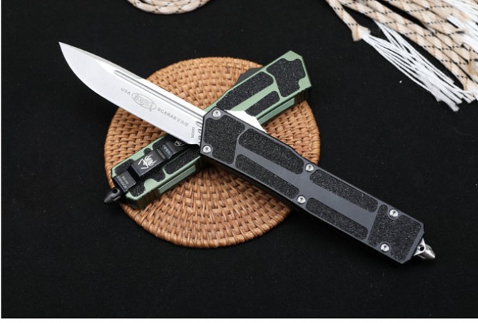 Microtech Navy Beetle (2)