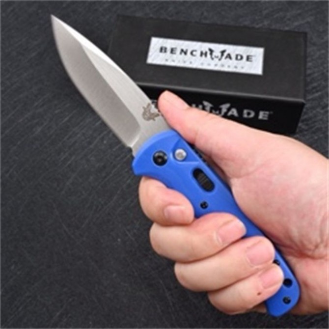 Butterfly Benchmade4300 side jump knife with safety lock