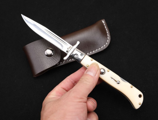 9 inch Patriot AKC jump knife