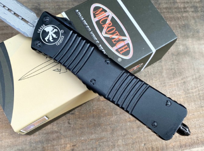 Replica Microtech Cerberus Jump Knife (Damascus Steel)