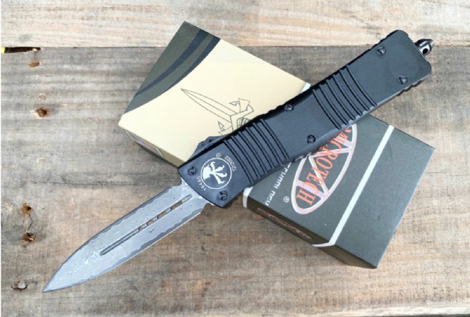 Replica Microtech Cerberus Jump Knife (Damascus Steel)