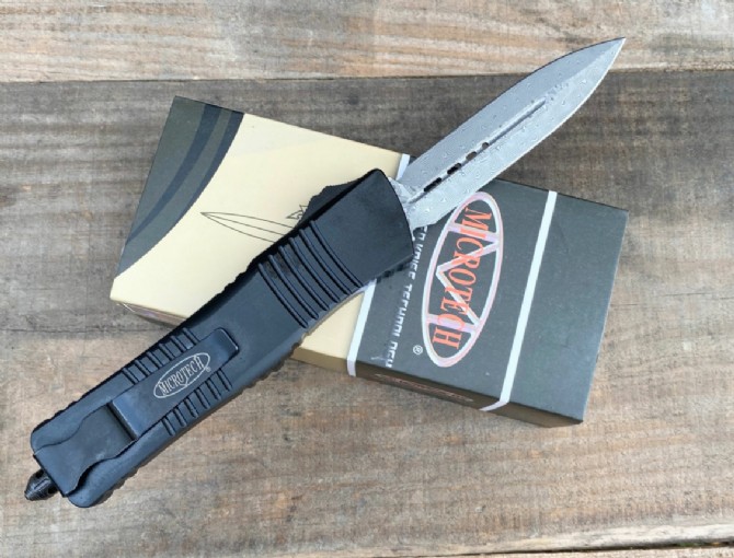 Replica Microtech Cerberus Jump Knife (Damascus Steel)