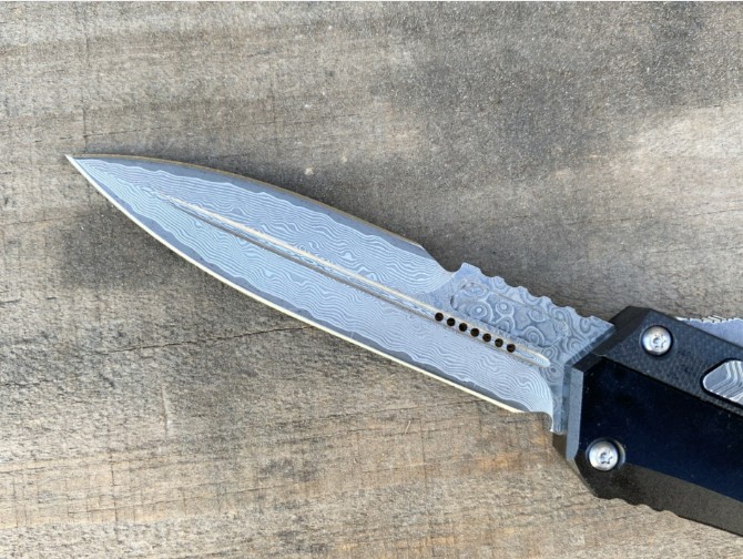 New Microtech Zombie Jump Knife (Damascus G10 handle)