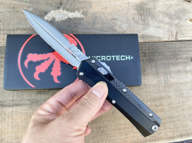 New Microtech Zombie Jump Knife (Damascus Carbon Fiber Handle)