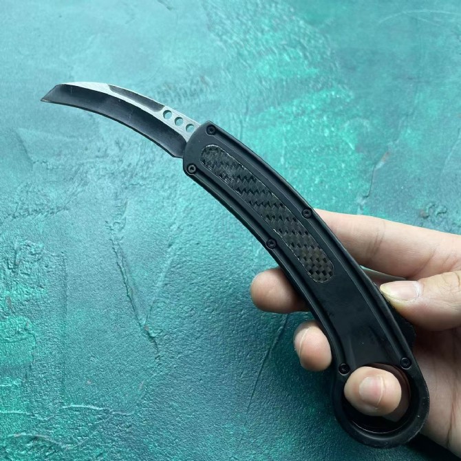 Raptor Claw - Straight Out (Mirror Light) Black Handle