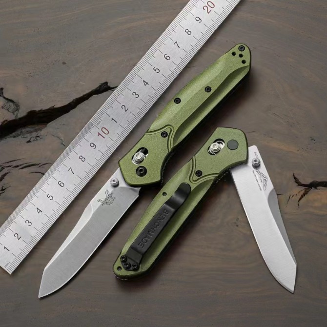 Butterfly 940 folding knife with green aluminum handle