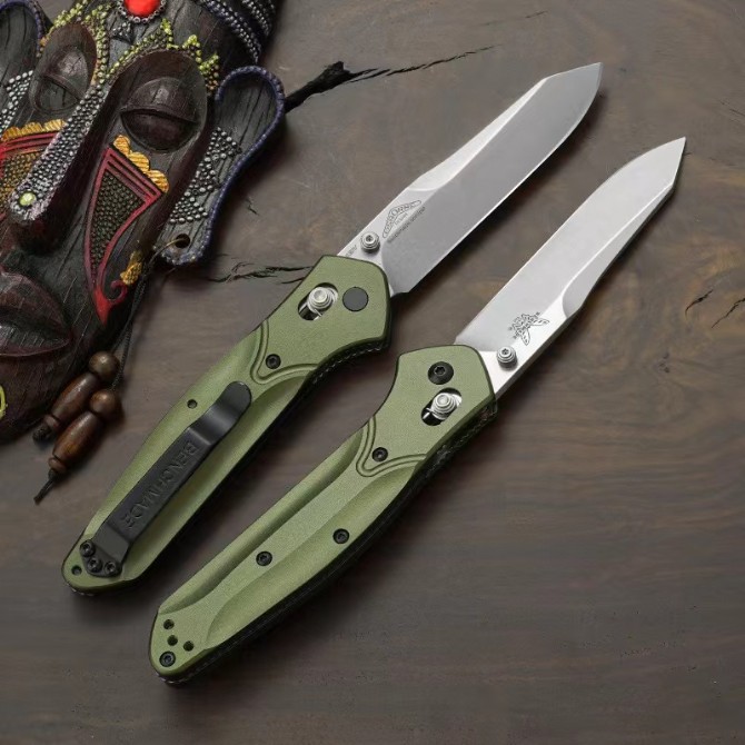 Butterfly 940 folding knife with green aluminum handle