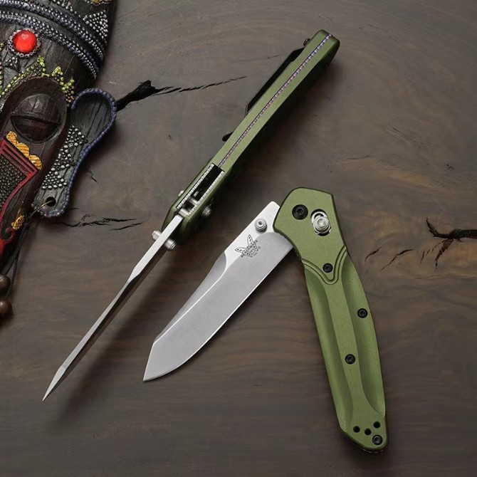 Butterfly 940 folding knife with green aluminum handle