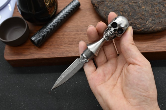 Damascus - Steel Skull Skeleton (also known as Skull Tea Knife)