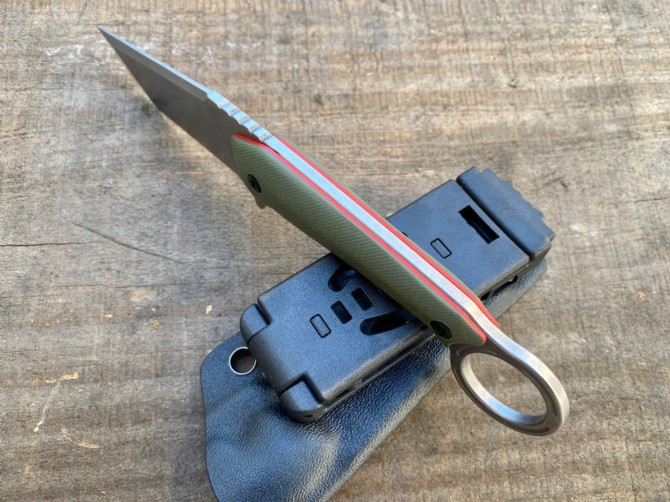 Bastinelli - Universal EDC knife for all three services