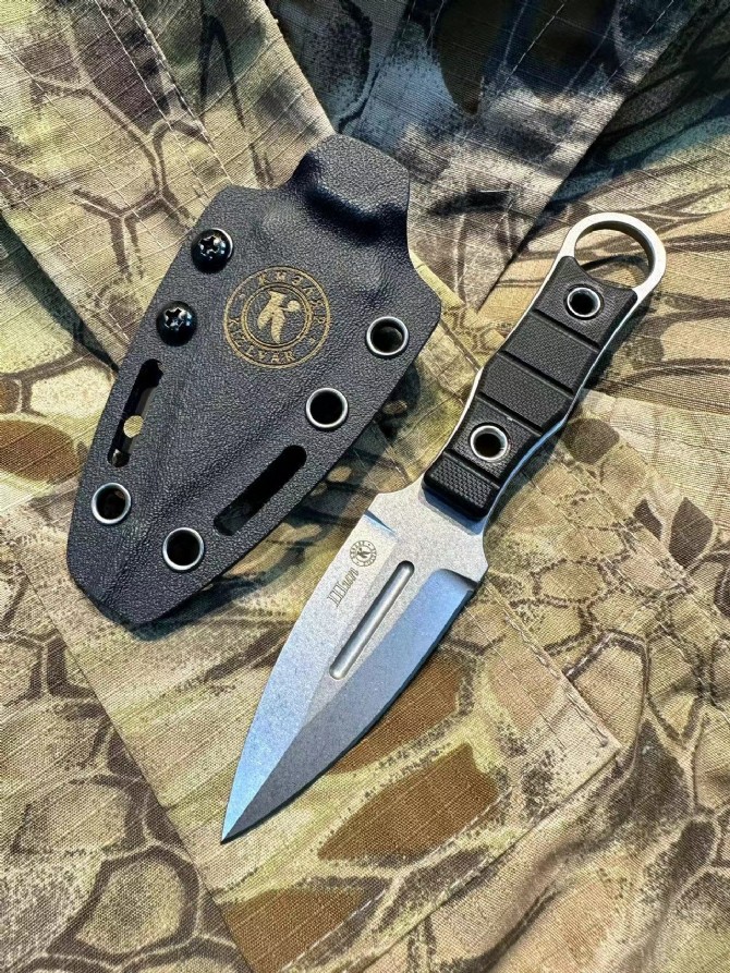 Kizlyar Kizlyar business card (G10 handle)