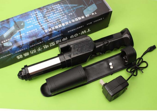 Telescopic YW-09 electric baton