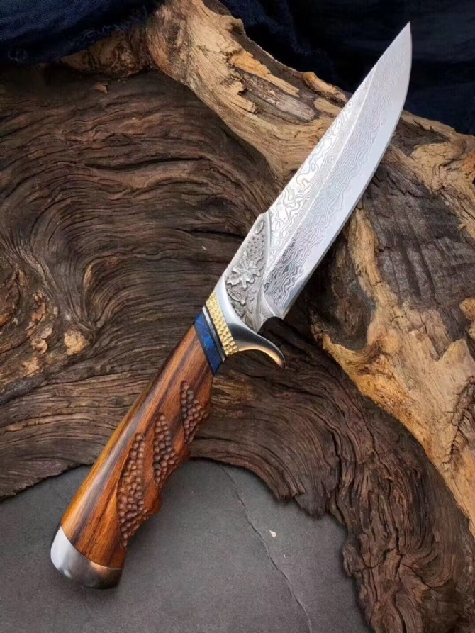 {Maple Leaf} Malaysian Hunting Knife