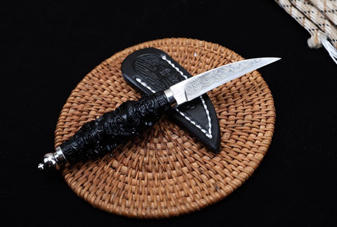 Damascus-Carved Dragon Claw Knife