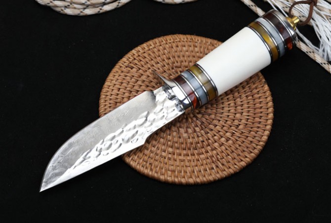 Damascus-Little Samurai forged handmade knife (pointed version)