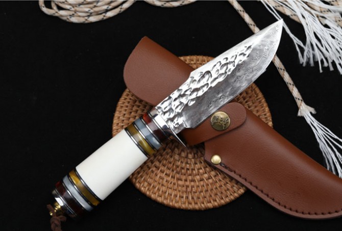 Damascus-Little Samurai forged handmade knife (pointed version)