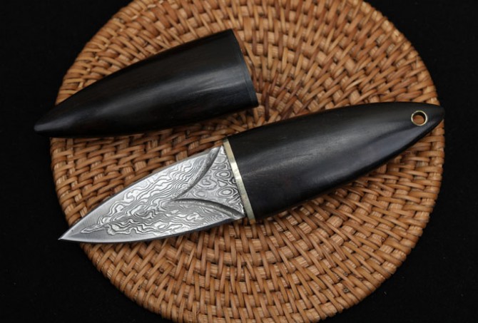 Damascus - olive knife