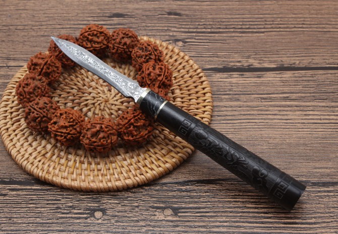 Damascus-Ebony Dragon Carved Tea Knife