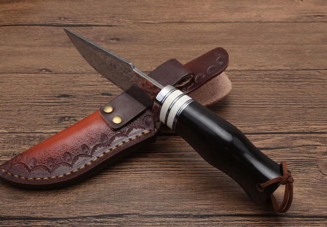 Damascus-Game Forged Handmade Hunting Knife