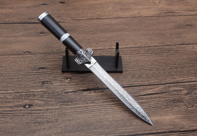 Damascus Supreme Small Sword (note that the blade pattern has been changed)