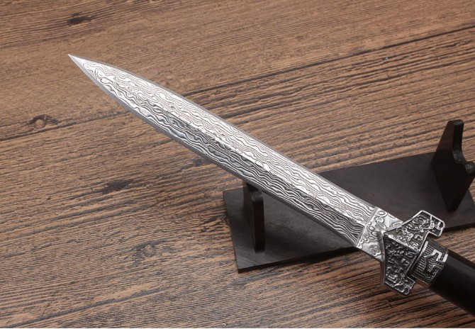 Damascus Supreme Small Sword (note that the blade pattern has been changed)