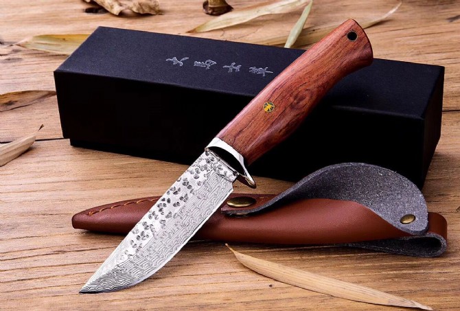 Polka Damascus Steel Fixed Knife